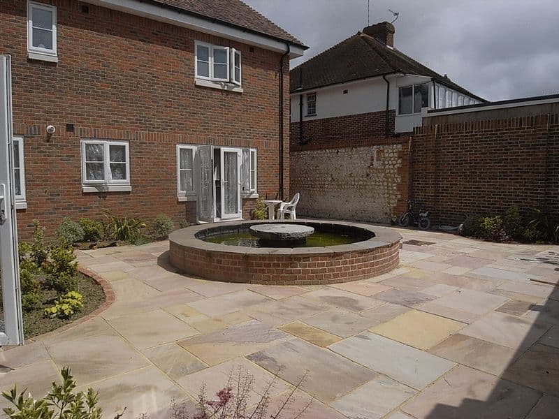 44 Wallace Avenue, Worthing 