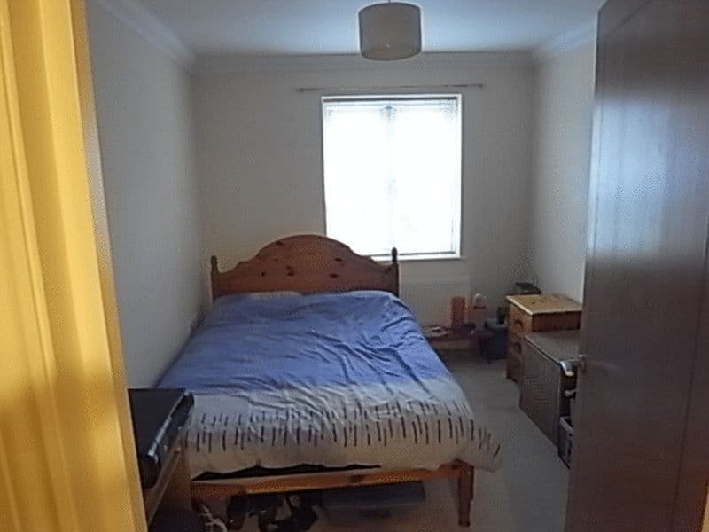 44 Wallace Avenue, Worthing 