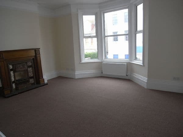 Flat to rent in Rowlands Road, Worthing