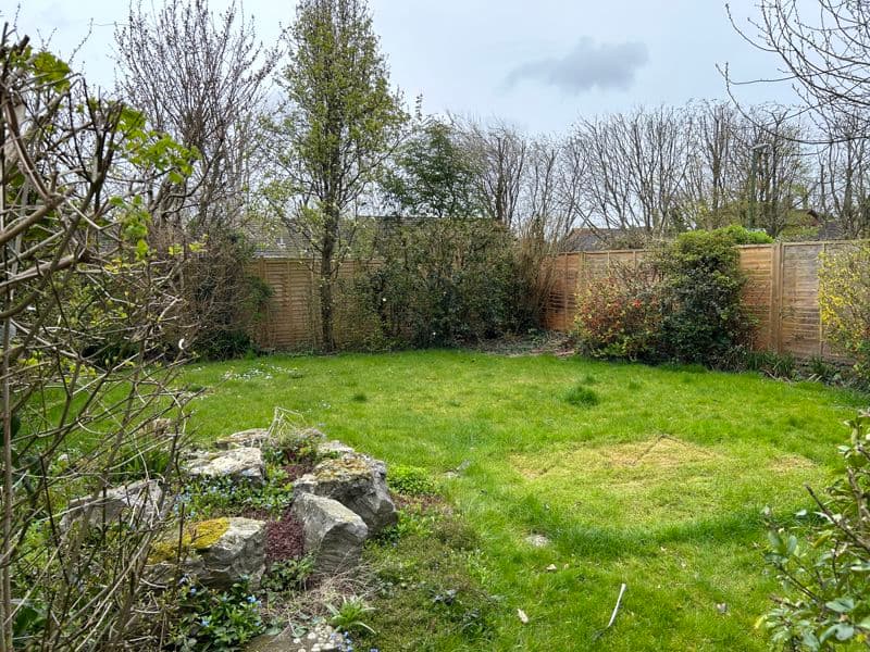 Hills Road, Steyning