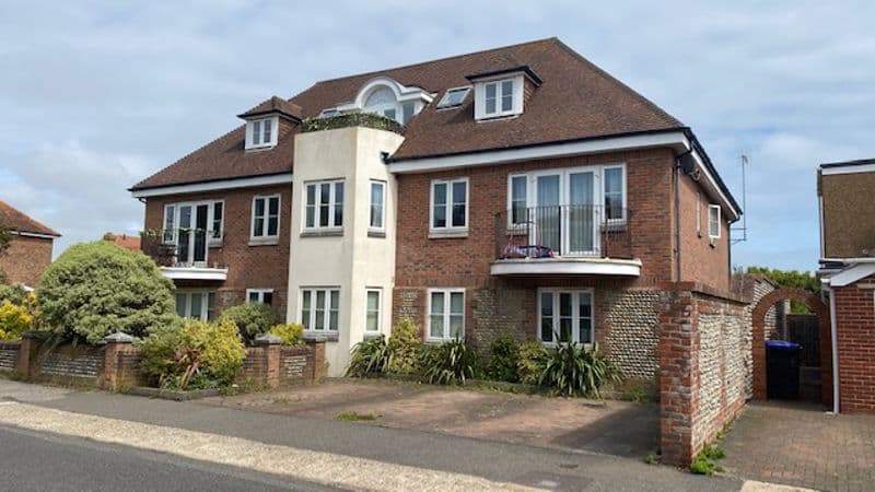 44 Wallace Avenue, Worthing 