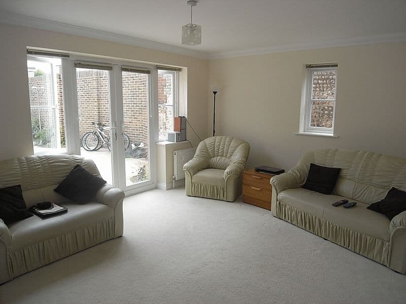 44 Wallace Avenue, Worthing 